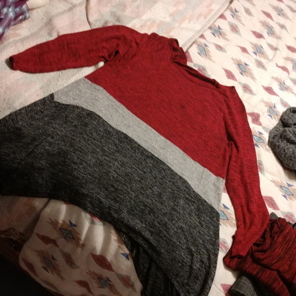Blouse/Sweater